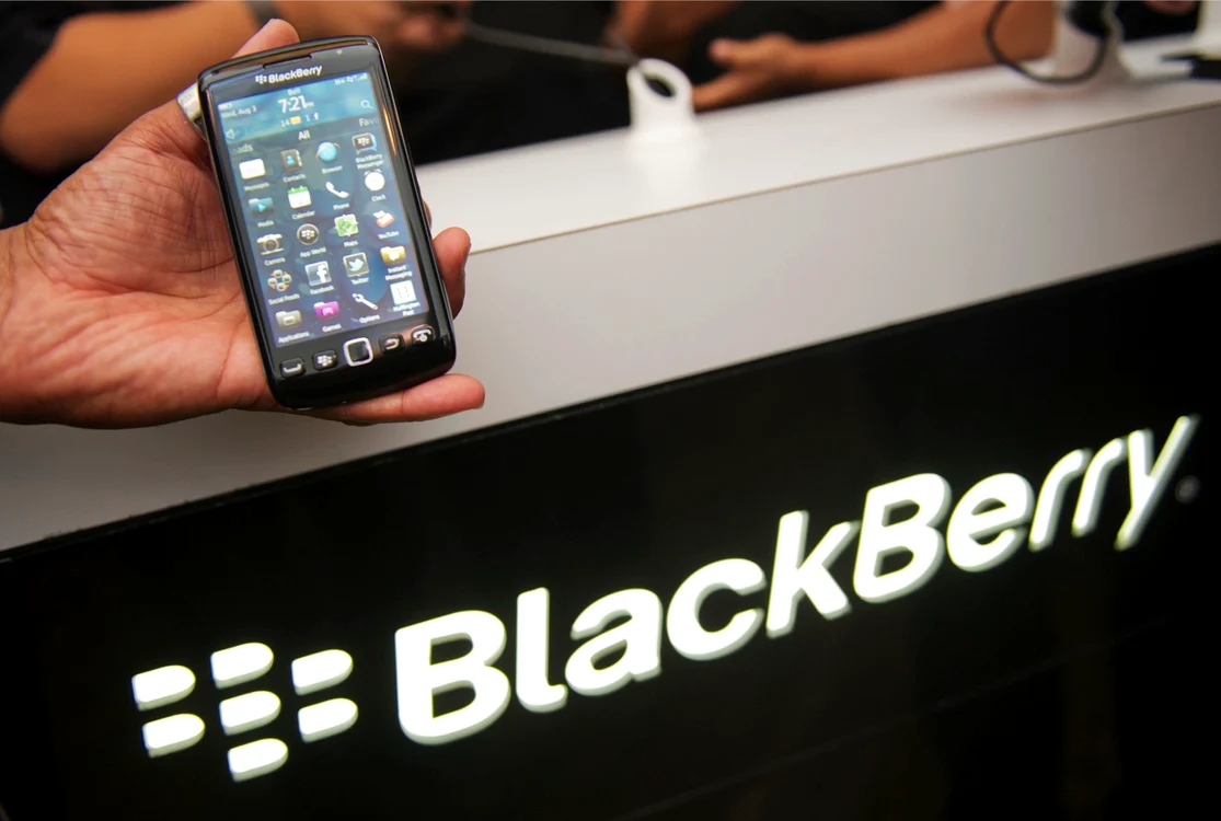 Utilizatorii BlackBerry nu şi-au putut folosi aparatele trei zile
