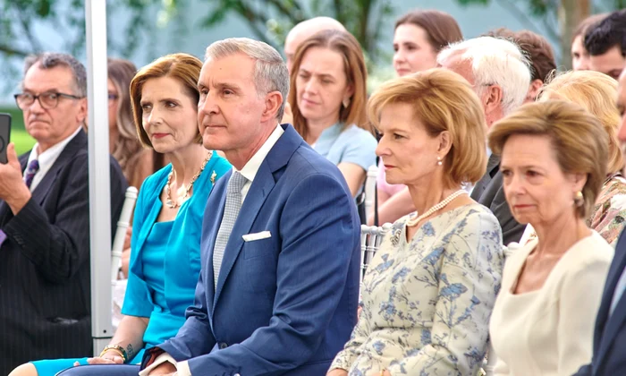 Majestatea Sa Margareta și Principele Radu la 30 de ani de la căsătorie cu Principesa Maria, Principesa Sofia și Dan Duda FOTO Casa Majestății Sale 8 jpeg
