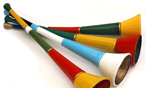 Trăiască vuvuzela liberă! jpeg