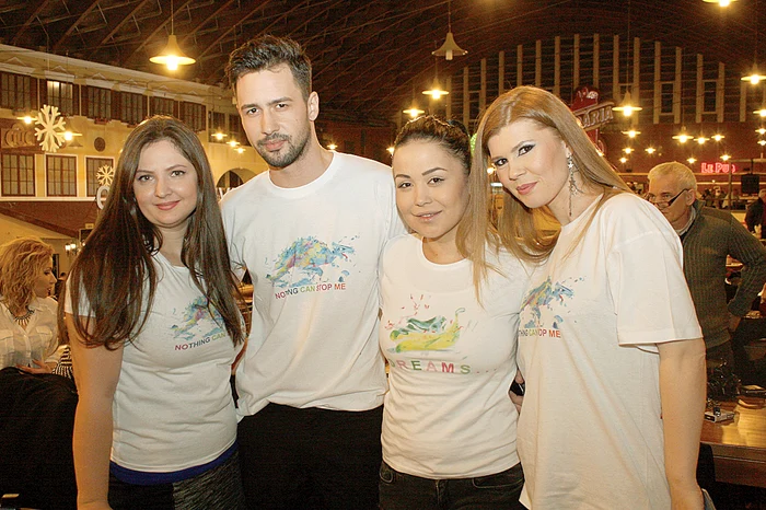 Alexandru a fost gazda galei caritabile, alături de Diana Matei (foto dreapta)