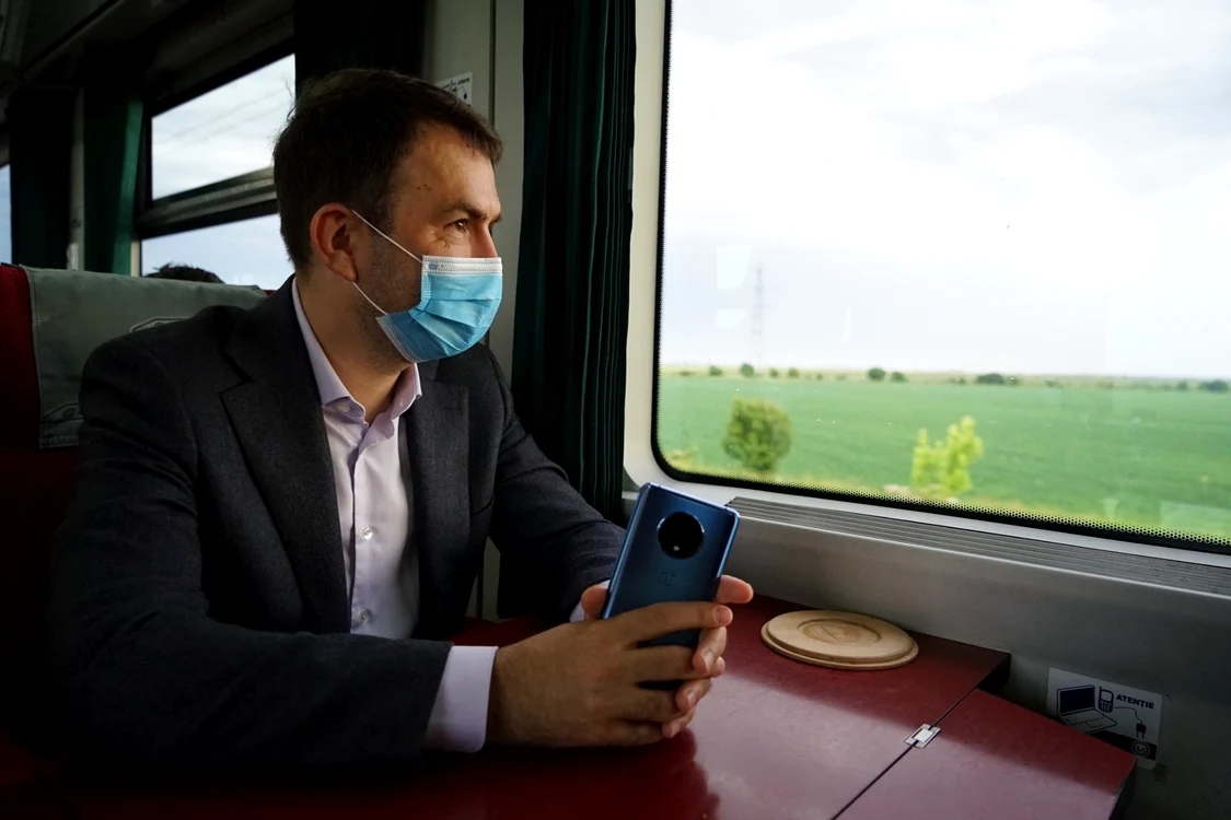 Ministrul Cătălin Drulă a vizitat finalizarea primei părți din lucrările de la Podul Cernavodă, alături de echipa de constructori