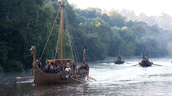 HISTORY VA TRANSMITE SERIALUL “VIKINGII”, ÎN PREMIERĂ ÎN ROMÂNIA jpeg