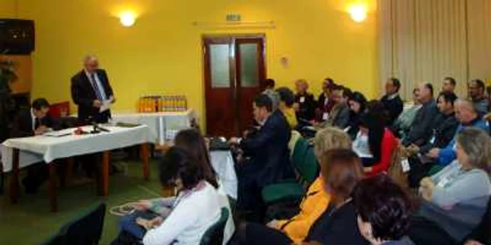 Simpozion-dezbatere pentru securitatea şi sănătatea în muncă