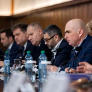 Participarea premierului Ilie Bolojan la reuniunea Consiliului Național Tripartit pentru Dialog Social jpeg