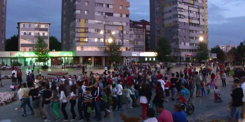 Prima acţiune tip Flashmob din istoria Slatinei a avut loc pe esplanada din centrul oraşului