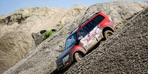 Mitsubishi off-road day