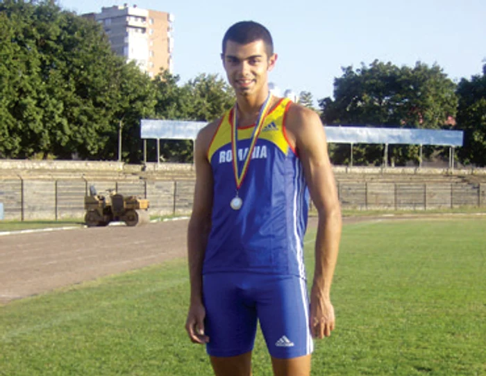 Hunedoara: PORTRET / Cosmin Amzuleanu, campion naţional  la atletism