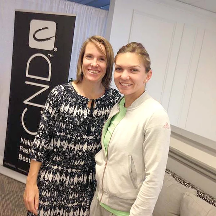 Simona alături de  Justine Henin, idolul său