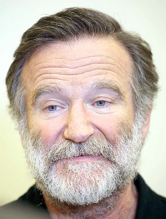 
    Robin Williams s-a sinucis prin spânzurare, potrivit anchetei poliţiştilorfoto: hepta  