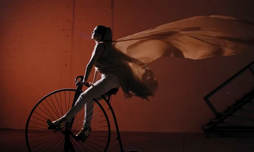 Alina Eremia feat Monoir Freeze jpeg