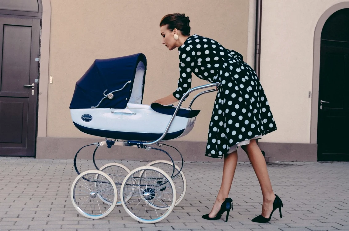 Gabriela Atansov, într-o rochie inspirată de stilul lui audrey Hepburn FOTO Getty, AP, Gabriela Atanasov