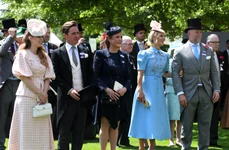 Prințesa Beatrice de York, Edoardo Mapelli Mozzi, Sarah Ferguson, Zara Tindall, Mike Tindall la Royal Ascot   profimedia 1011877534 jpg