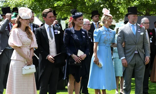 Prințesa Beatrice de York, Edoardo Mapelli Mozzi, Sarah Ferguson, Zara Tindall, Mike Tindall la Royal Ascot profimedia 1011877534 jpg