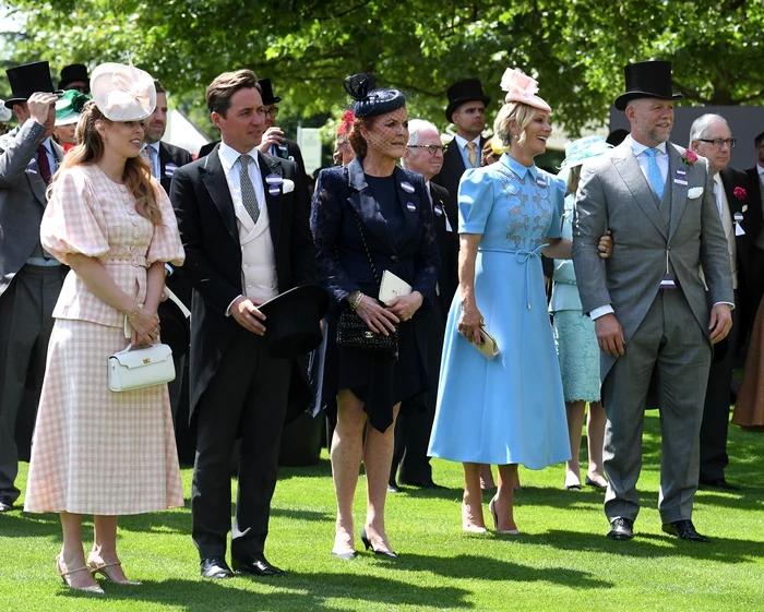 Prințesa Beatrice de York, Edoardo Mapelli Mozzi, Sarah Ferguson, Zara Tindall, Mike Tindall la Royal Ascot profimedia 1011877534 jpg