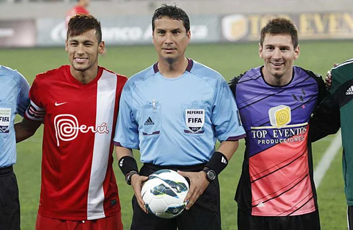 Neymar şi Messi, căpitanii celor două echipe FOTO Marca