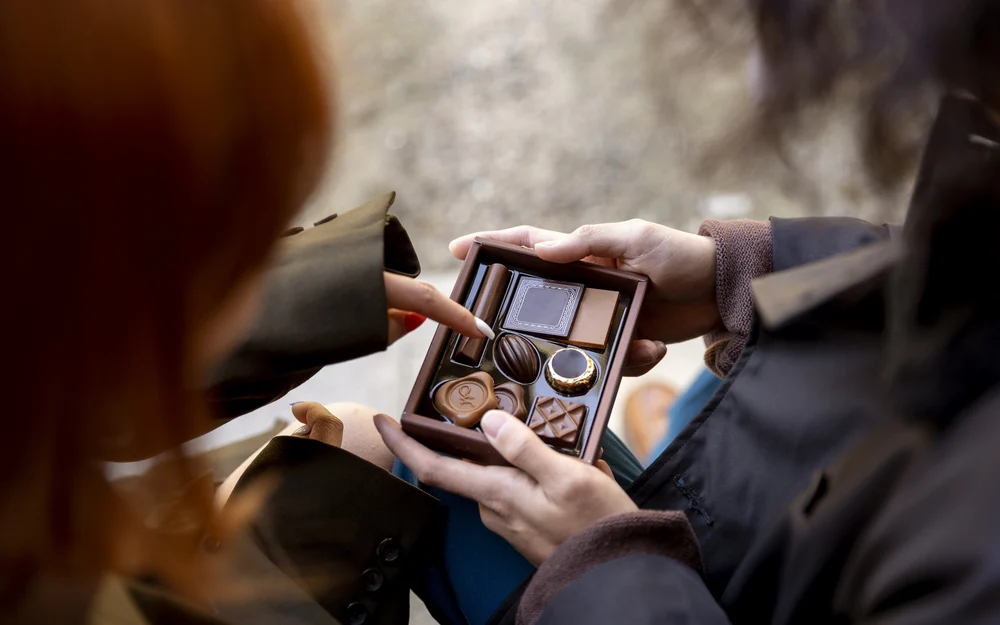 Profitul celui mai mare producător de ciocolată, în cădere liberă. Scăderea prețurilor la cacao a lovit compania