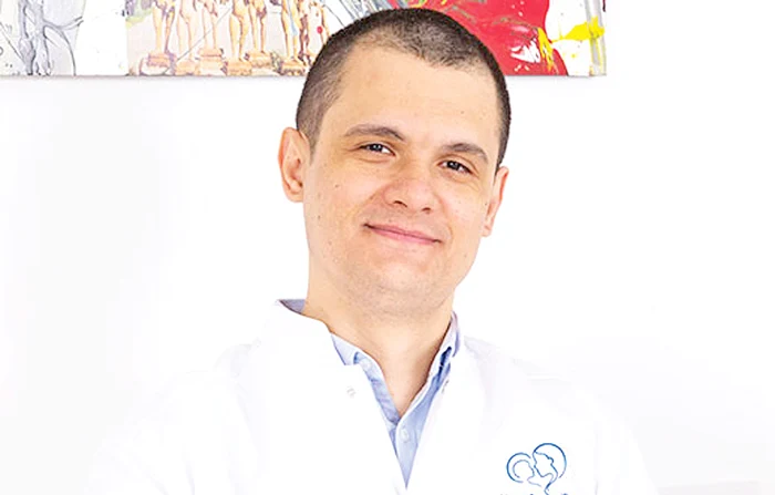 Ce face fetița declarată moartă și aruncată la gunoi de medicul Florian Robe / foto: arhiva Click!