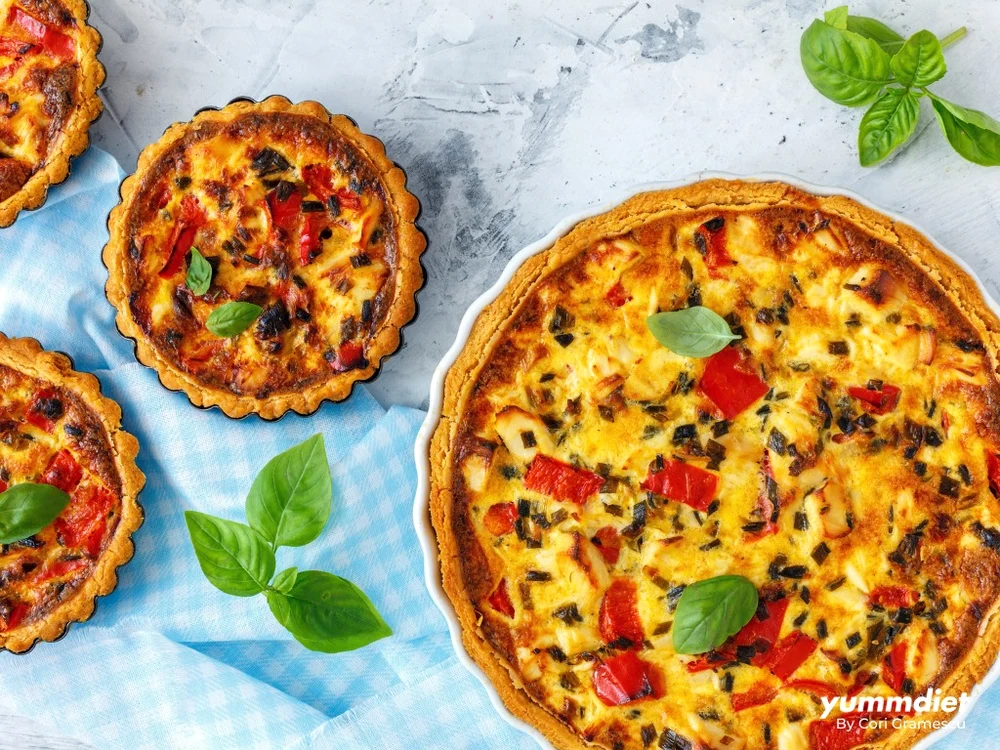 Quiche cu pui și dovlecelFoto: yummidiet.com