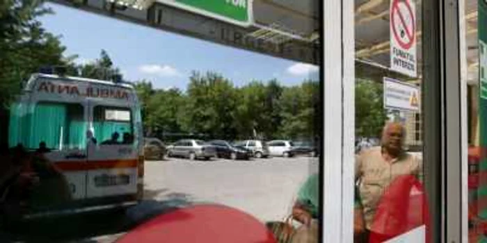 Doctorii recomandă bolnavilor să se prezinte la spital înainte ca afecţiunea să se agraveze.