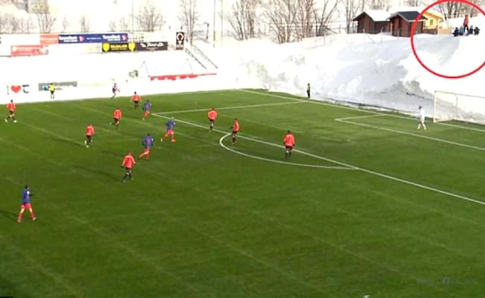 Nămeţii au luat locul tribunelor