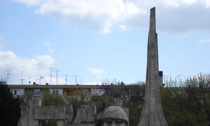 The Romanian Soldier Monument Carei jpg