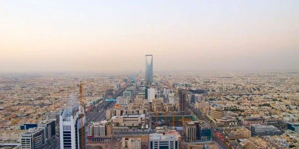 Kingdom Centre din Riad - Arabia Saudita FOTO 123 RF 