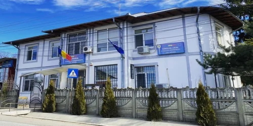 Primaria Darmanesti 2022 foto Facebook jpg