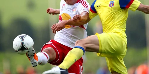 Steaua - Red Bull Salzburg 2-3. Vlad Chiricheş * Foto: GEPA Pictures