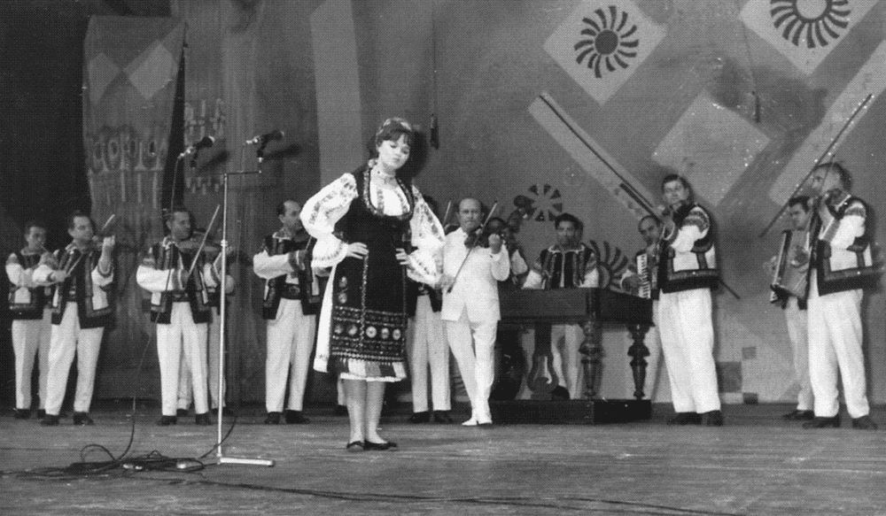 Cum s-a apucat Margareta Pâslaru să cânte folclor: „Ascultă, fă, tu trebuie să cânți muzică populară“ i-a zis Maria Tănase