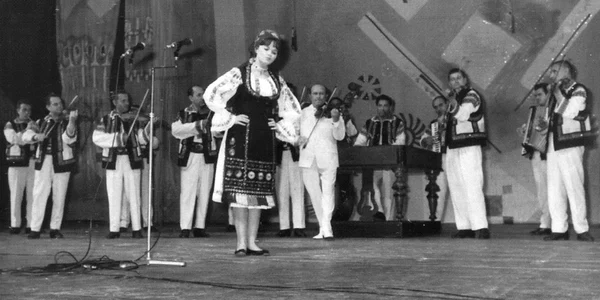 Margareta Paslaru 1970 in Israel cu orchestra condusa de Ionel Budisteanu jpg