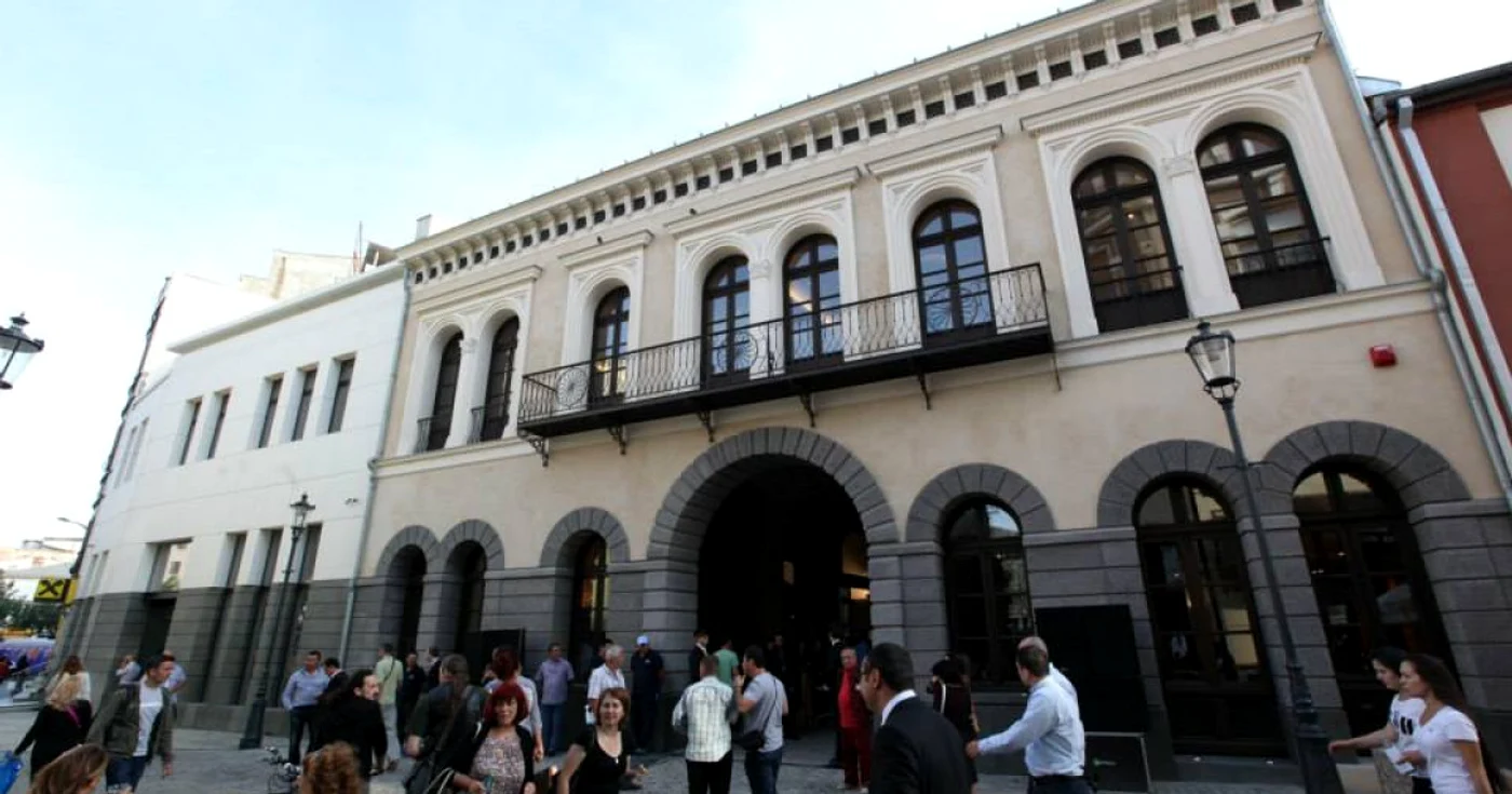 Expoziția dedicată violenței domestice va fi deschisă la Hanul Gabroveni. Foto: captură digi24.ro