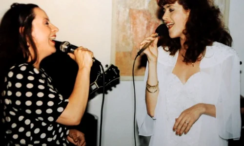 Maria Dragomiroiu și Mădălina Manole jpg