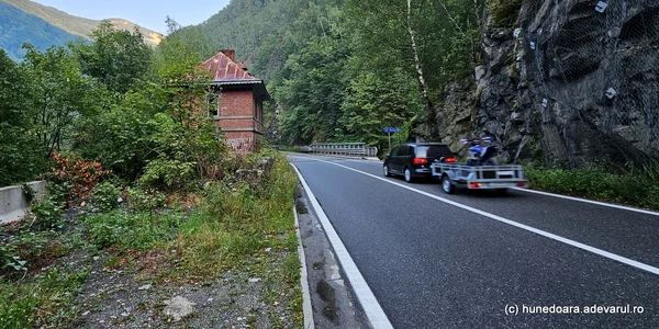 Defileul Jiului  Foto Daniel Guță  ADEVĂRUL (29) jpg
