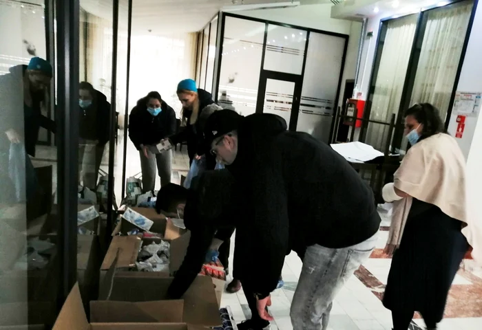 La sala Balada din Focşani se strâng ajutoare pentru refugiaţii din Ucraina