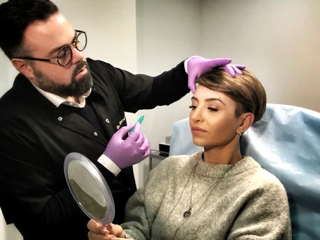 2 giulia anghelescu dr iancu morad botox sprancene 2 jpg jpeg