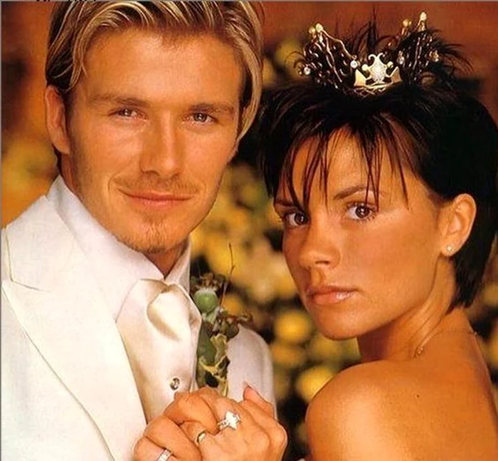 
    David și Victoria Beckham, în ziua nunții Foto: Instagram  