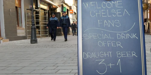 suporteri chelsea centrul vechi