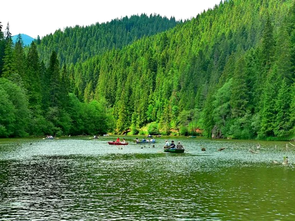 lacul%20rosu%201 jpg jpeg