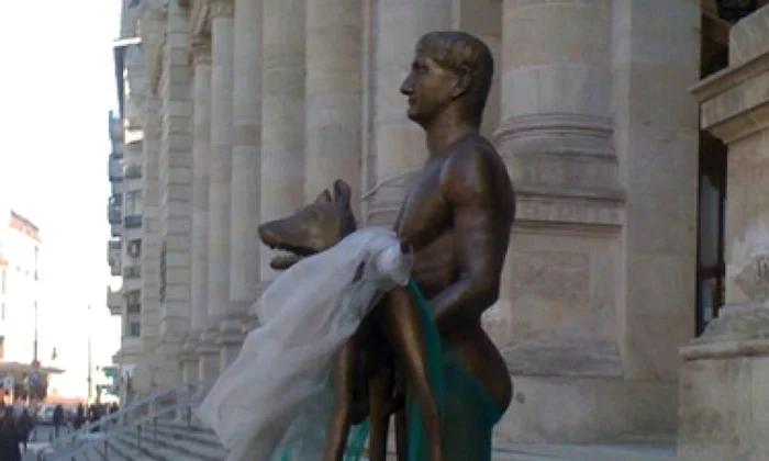 Dispută între Primăria Capitalei şi Muzeul Naţional de Istorie privind amplasarea statuii lui Traian jpeg