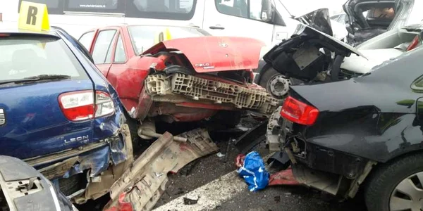 accident in lant lehliu foto isu