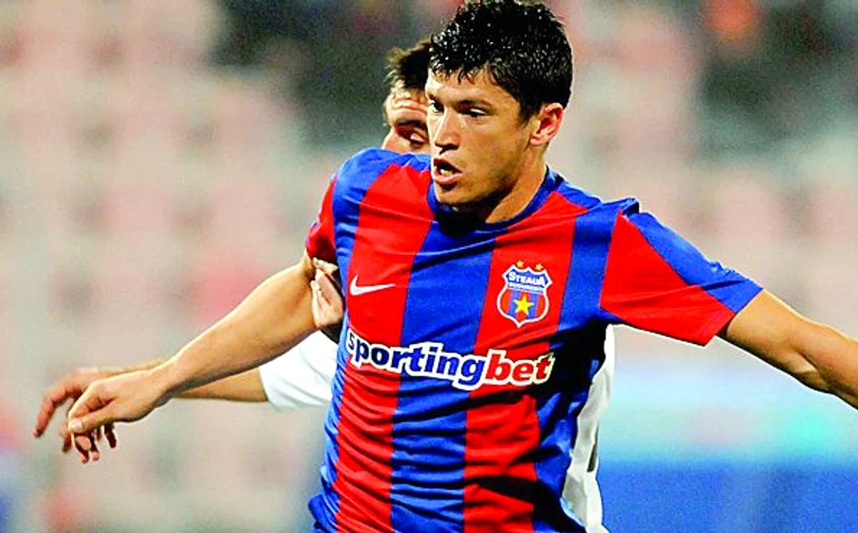 
    Cristi Tănase  