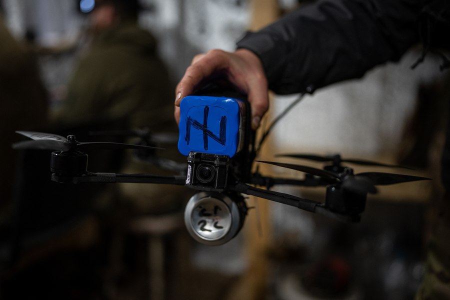 Regimentul Azov caută recruți peste hotare. Cerințele pentru voluntarii străini