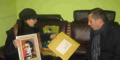 Portretul lui Mihai Eminescu a ajuns la românii din Cernăuți