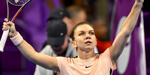 Simona Halep se bucură după ce a câştigat partida contra americancei Catherine Bellis în timpul turneului WTA Qatar Ladies Open la International Khalifa Tennis Complex în Doha Qatar FOTO EPA-EFE/Noushad Thekkayil