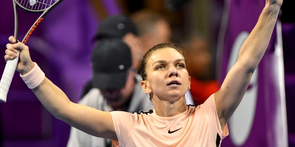 Simona Halep se bucură după ce a câştigat partida contra americancei Catherine Bellis în timpul turneului WTA Qatar Ladies Open la International Khalifa Tennis Complex în Doha Qatar FOTO EPA-EFE/Noushad Thekkayil