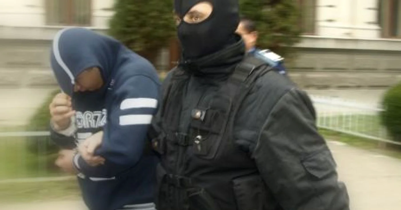 Tinărul a fost arestat preventiv. Foto: Arhivă:D.G.