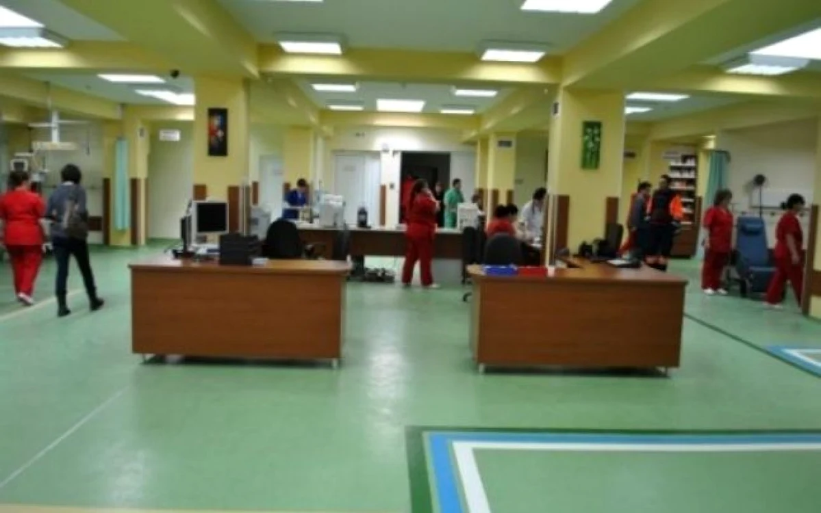 Medicii de la Unitatea de Primiri Urgenţe au fost surprinşi de sarcinile celor două minore - foto: arhiva adevarul.ro