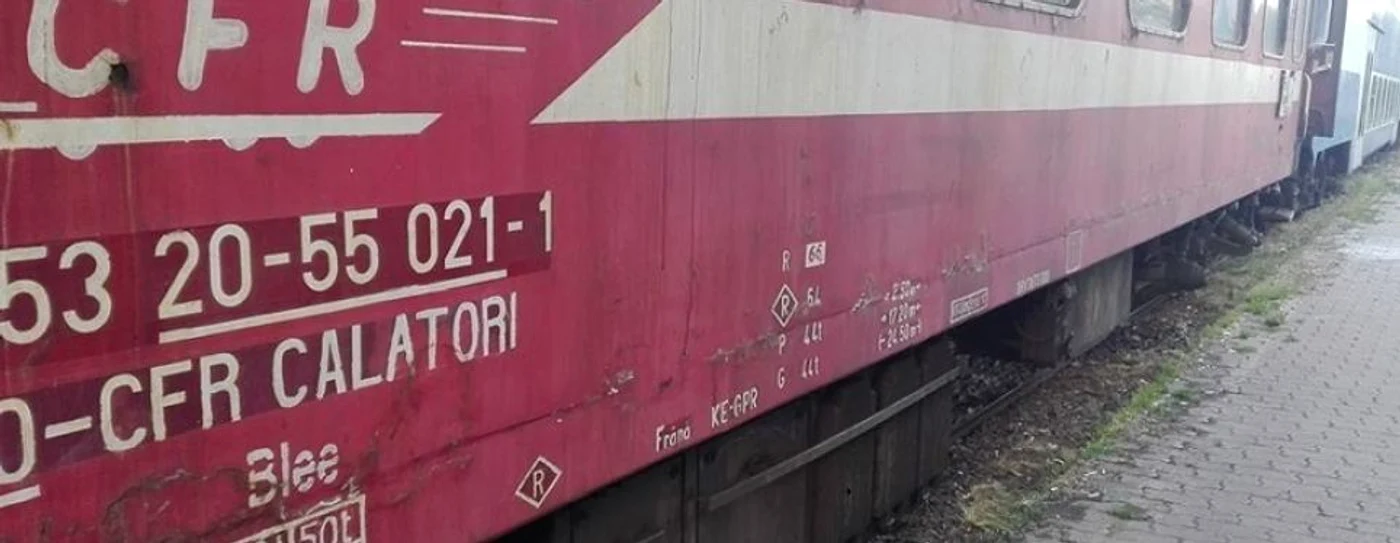Călătorii, sfătuiţi să aibă grijă la bagaje în timpul călătoriei cu trenul FOTO Adevărul