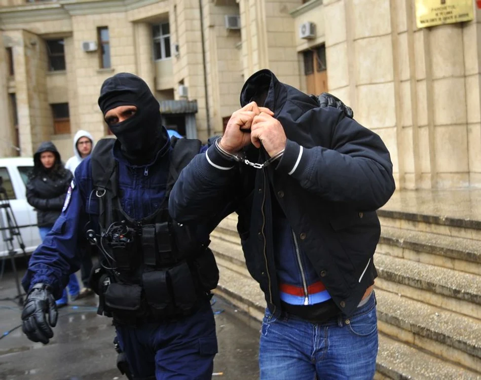 Mascaţii au săltat patru persoane în urma percheziţiilor de astăzi (foto: arhivă)