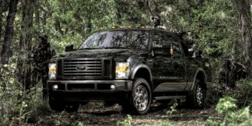 Ford se menţine cu greu pe piaţă